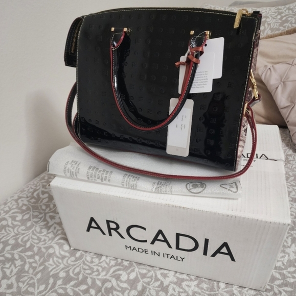 ARCADIA Handbag (Black) - Picture 9 of 9